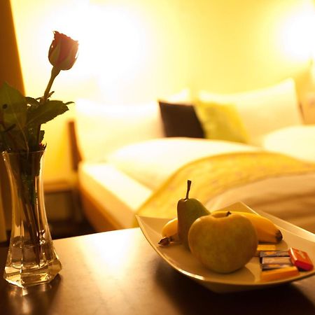 Hotel Restaurant Goldener Schluessel Altdorf Dış mekan fotoğraf