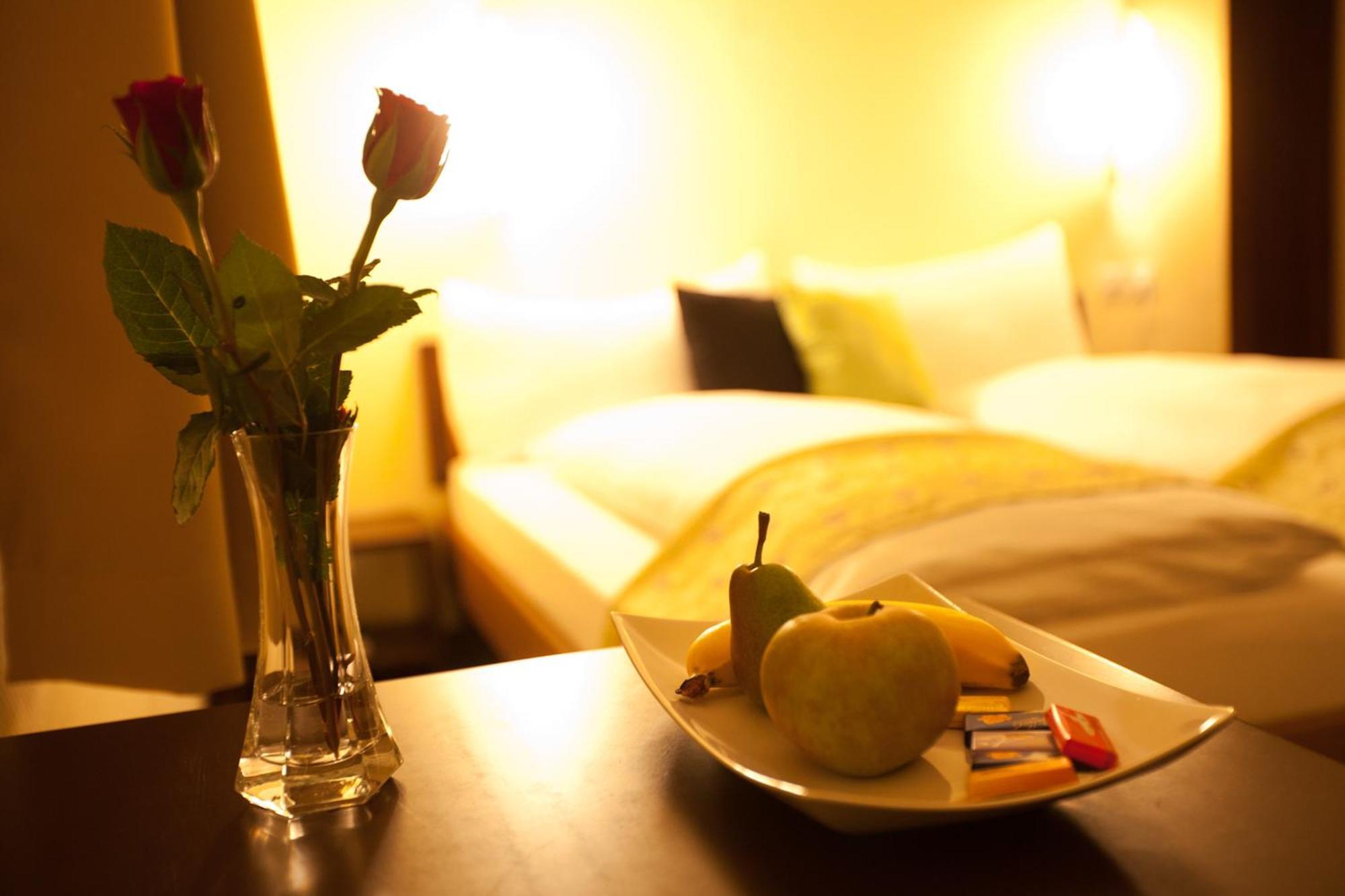Hotel Restaurant Goldener Schluessel Altdorf Dış mekan fotoğraf