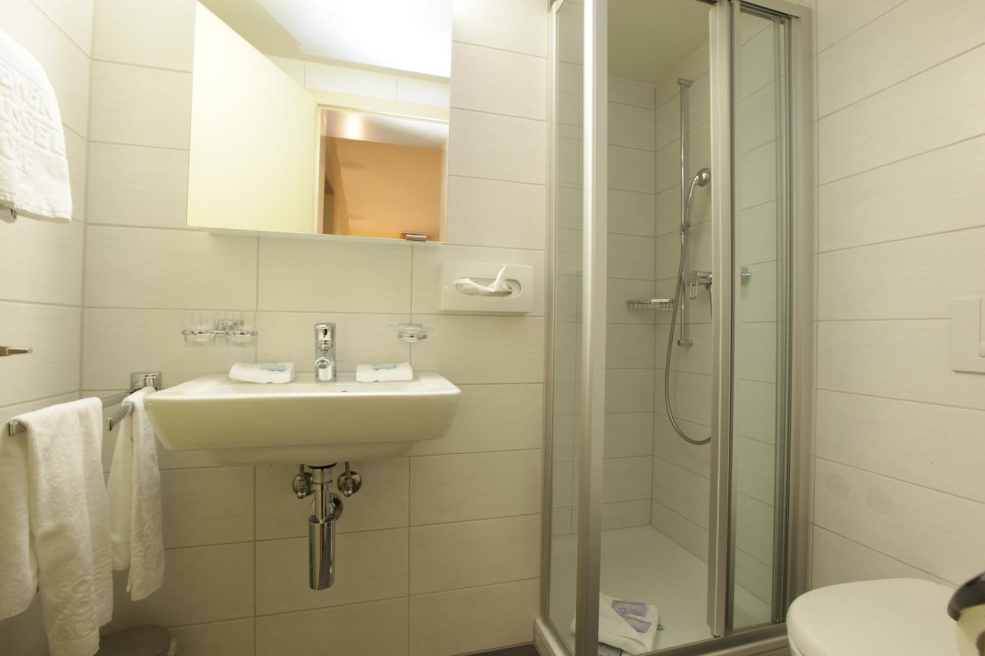 Hotel Restaurant Goldener Schluessel Altdorf Dış mekan fotoğraf