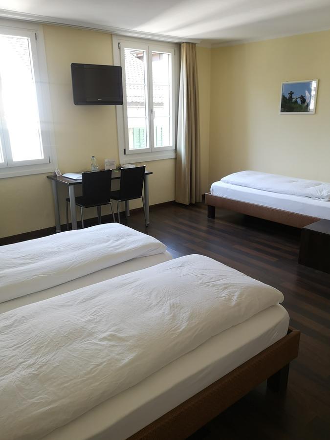 Hotel Restaurant Goldener Schluessel Altdorf Dış mekan fotoğraf