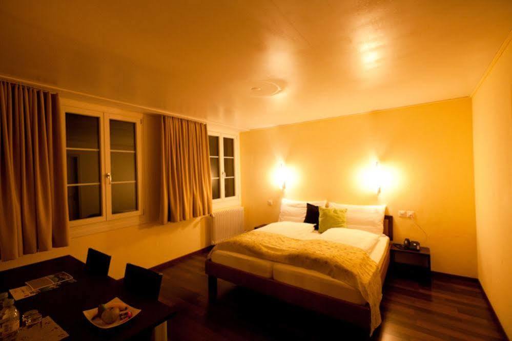 Hotel Restaurant Goldener Schluessel Altdorf Dış mekan fotoğraf