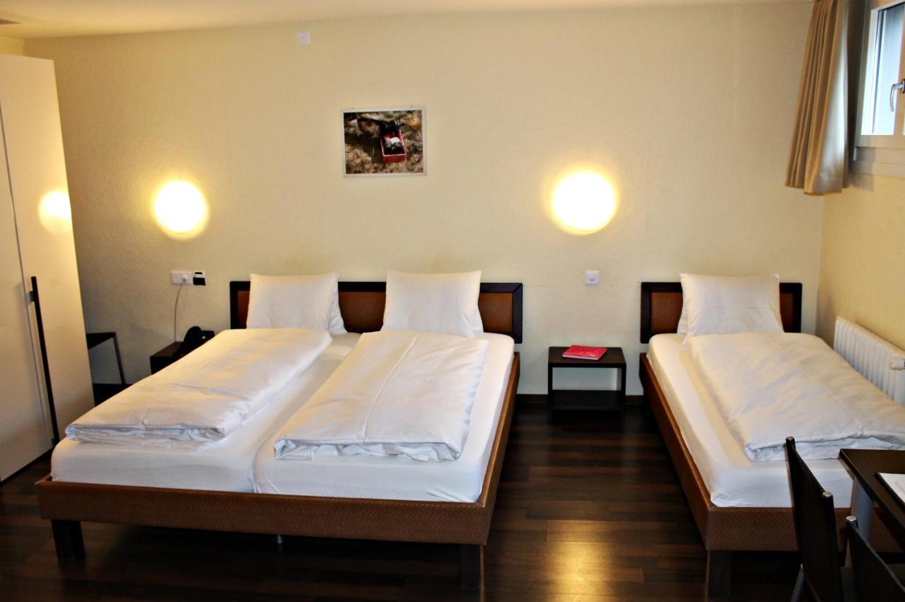 Hotel Restaurant Goldener Schluessel Altdorf Dış mekan fotoğraf